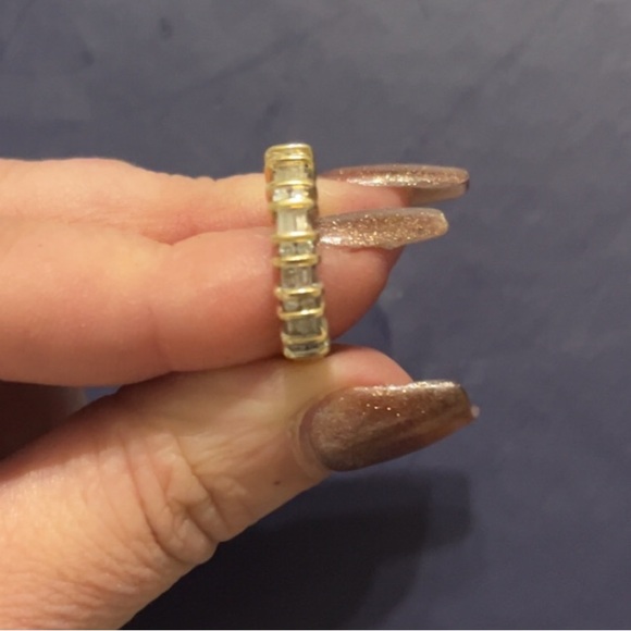 Elegant Gold and Silver Women\'s Ring